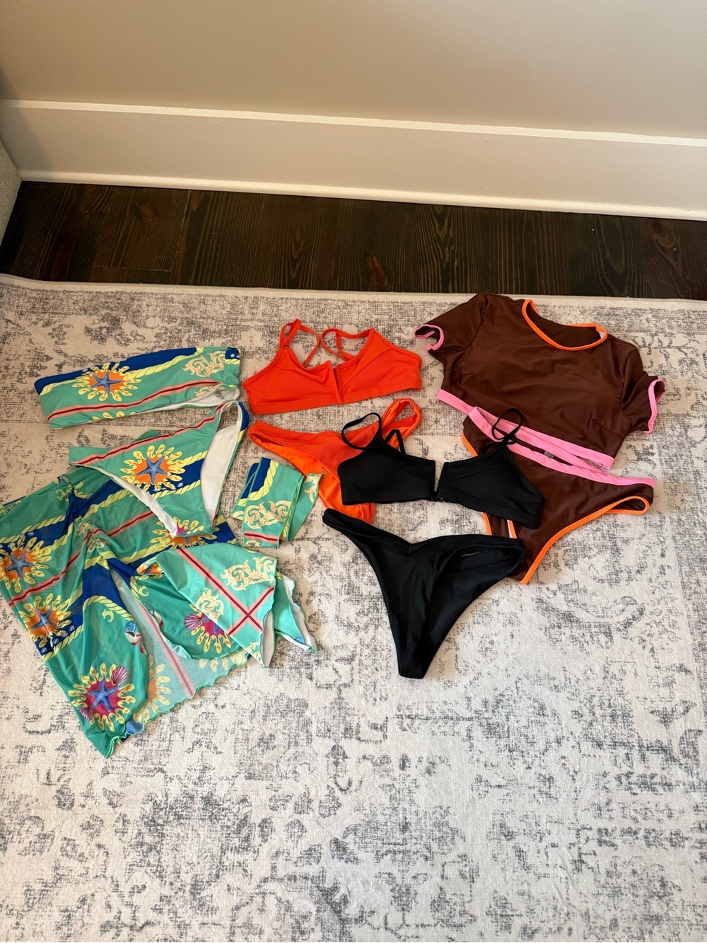 Mixed Bikini Lot — set of 4 - Picture 3 of 8